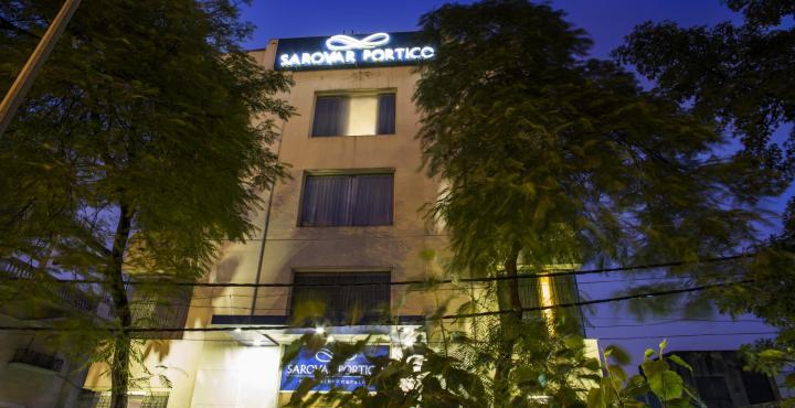 Sarovar Portico Naraina, Hotel Нью-Дели Экстерьер фото